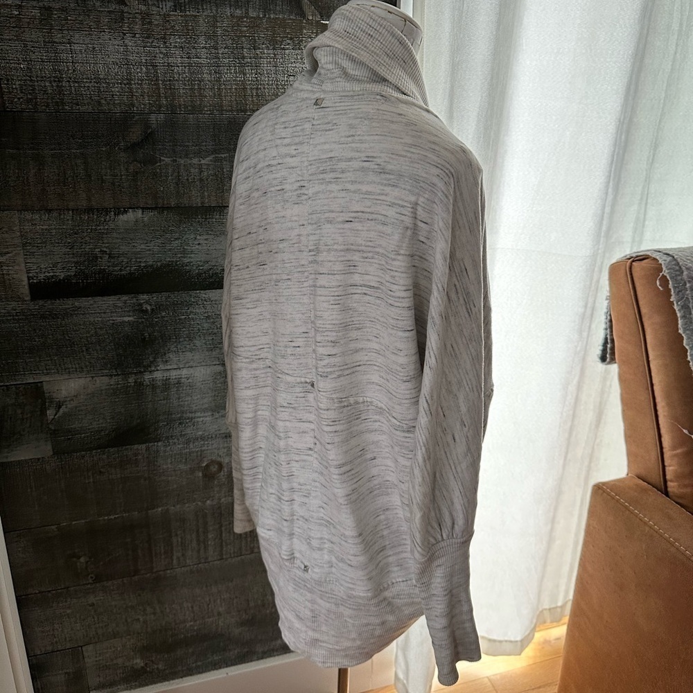 Aritizia Wilfred Diderot Cardigan in mixed gray - Picture 7 of 7
